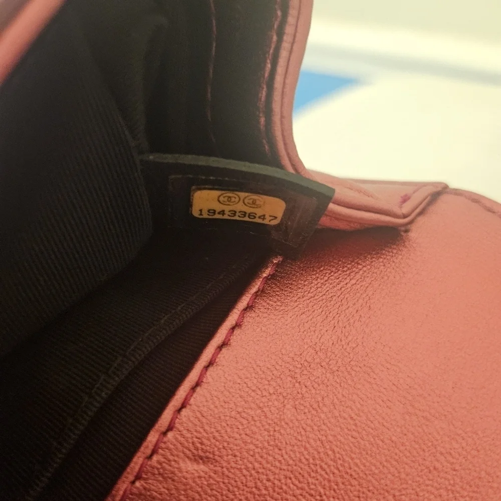 Chanel Boy Bag MEDIUM – Hot Pink Patent Leather/Fuchsia 🌸✨